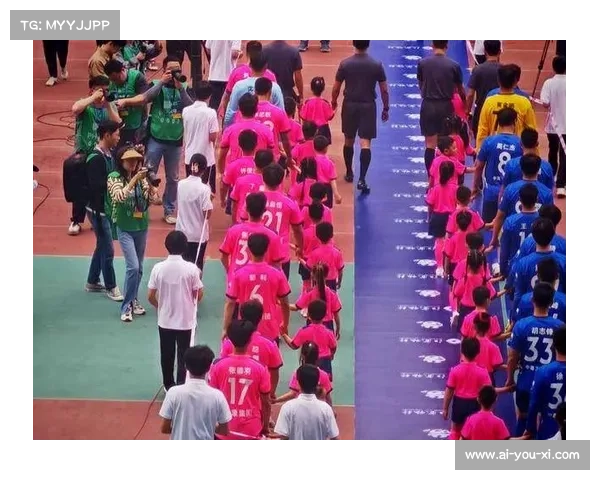 三日赛事吸引超三万观众激情参与 见证田径魅力与热潮再燃 三日赛事吸引超三万观众激情参与 见证田径魅力与热潮再燃